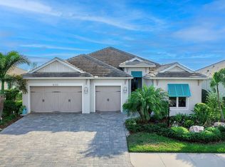 8253 Grande Shores Dr, Sarasota, FL 34240