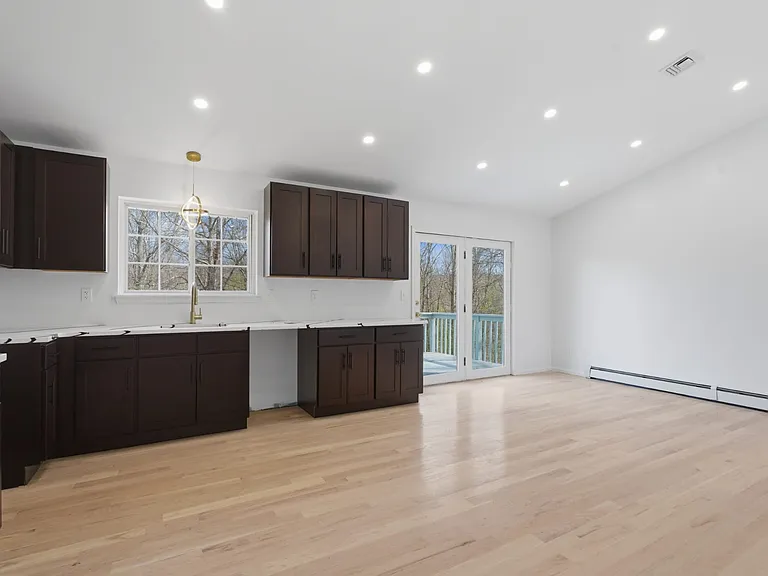 600 Twin Arch Rd — Photo 6