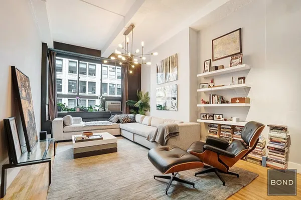 Rented by Bond New York | media 13