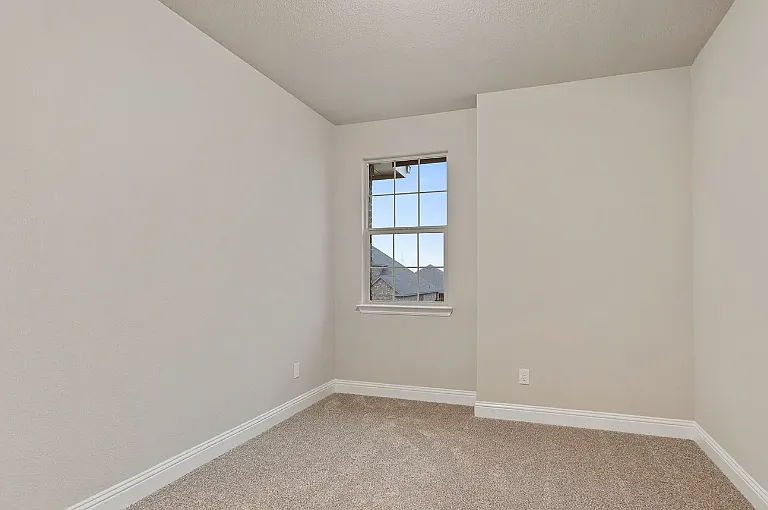 838 Poppie Ln — Photo 11