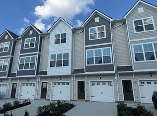 704 Taylor Dr #704, Chapel Hill, TN 37034