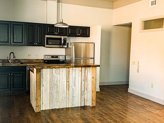 Newly Renovated Kitchen