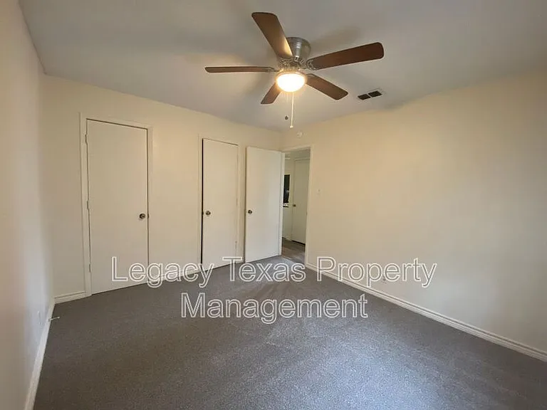 108 Pine St — Photo 10