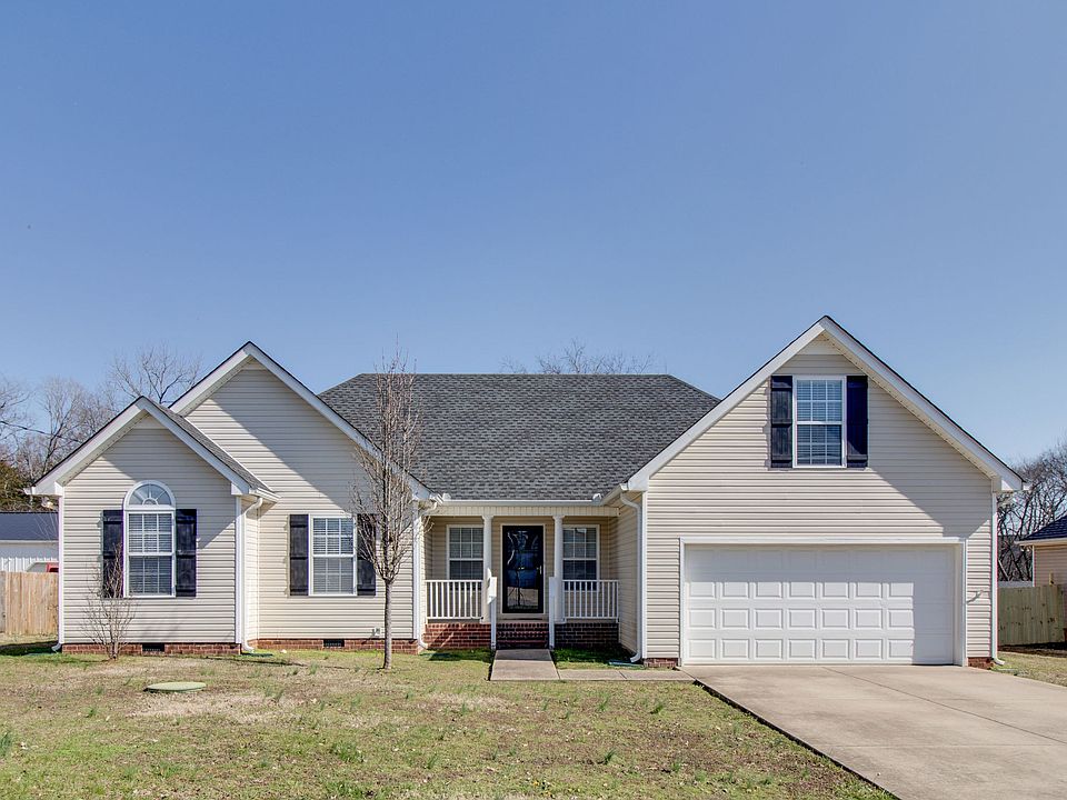 1st image of 743 Fleming Farms Dr