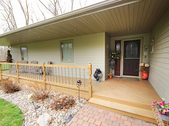 2nd image of 971 Carlos Timbers Dr NE