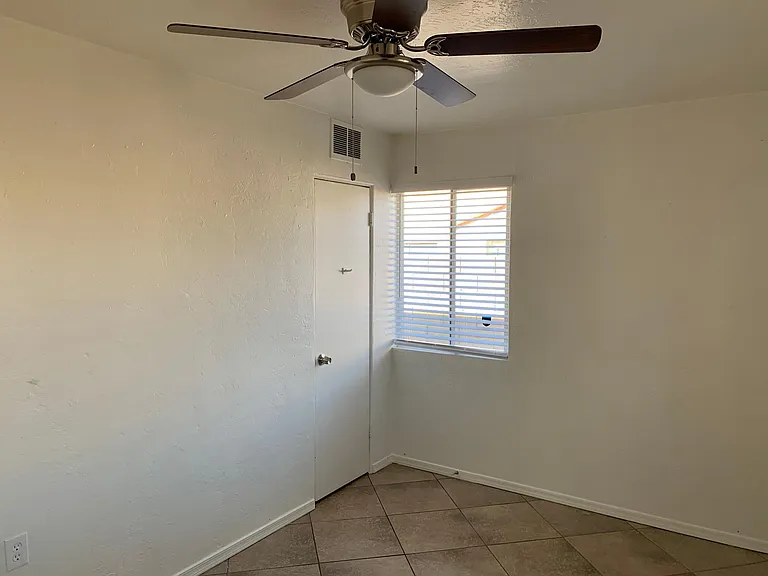 1155 E Hatcher Rd #A — Photo 10