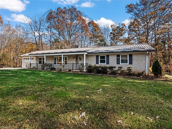2nd image of 674 Knollwood Dr