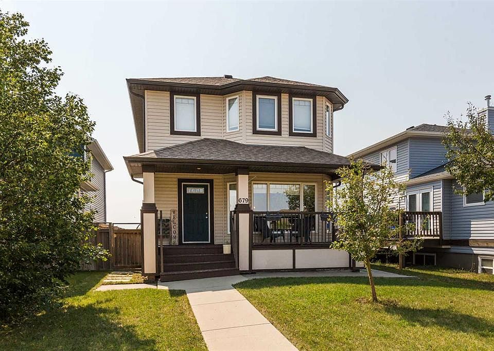 1st image of 679 N Parkside Dr
