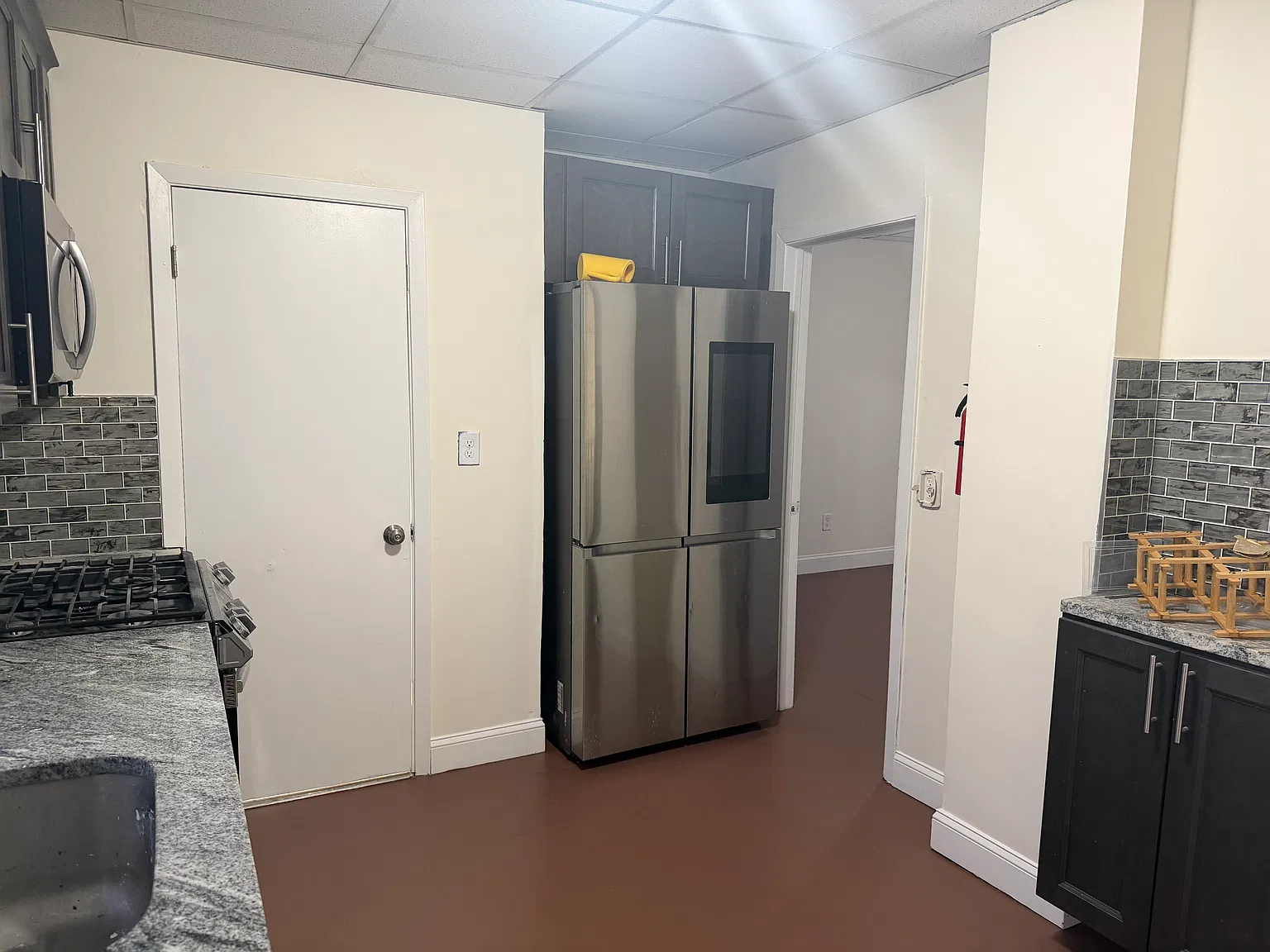 2 bed, $3,600 — Photo 2