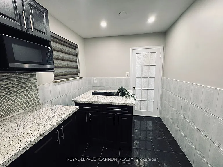 7073 Magic Ct — Photo 12