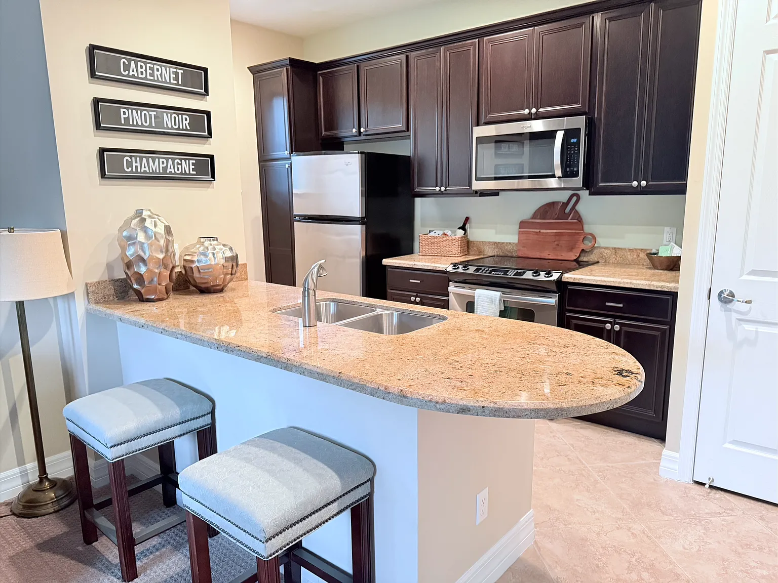 1 bed, 600 sqft, $2,200 — Photo 3