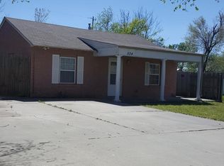 504 E Douglas Dr, Midwest City, OK 73110