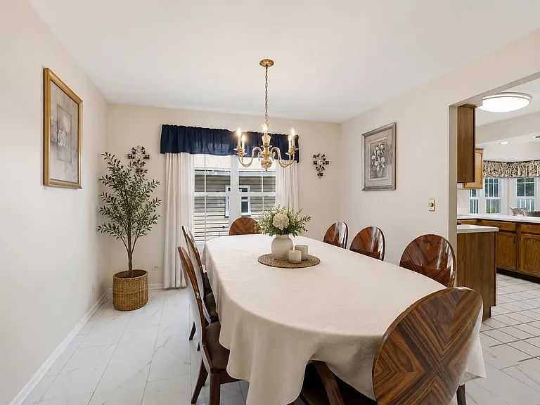 399 Stonewood Cir — Photo 9