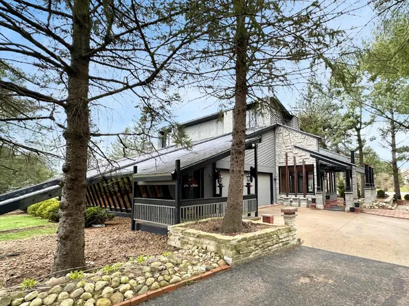 N59W35530 Sulky COURT, Oconomowoc, WI 53066