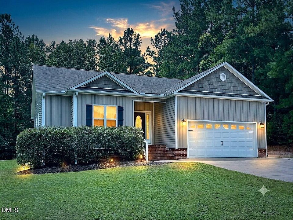 1st image of 20 Sequoia Dr
