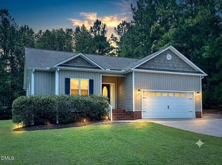 20 Sequoia Dr, Clayton, NC 27527