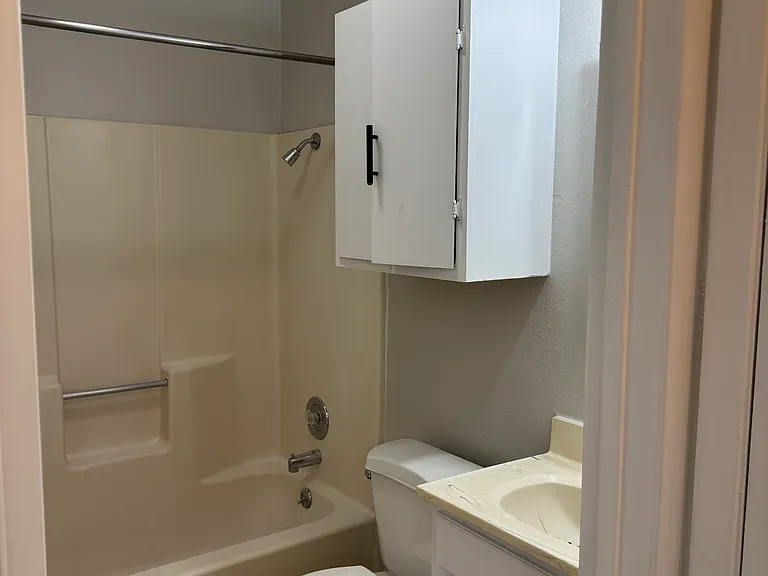 114 Poppy St #2 — Photo 8