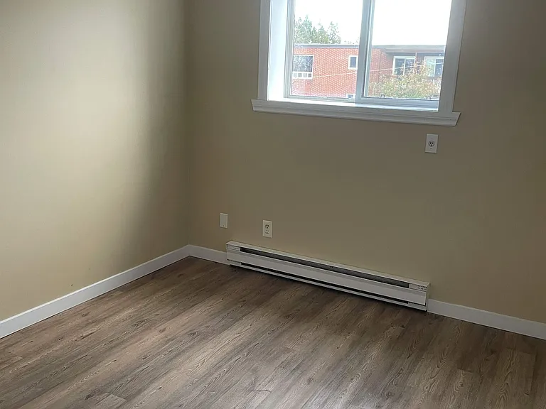 754 Laflin St — Photo 18