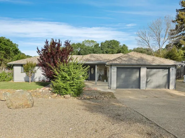 2442 Huckleberry Ln, Valley Springs, CA 95252