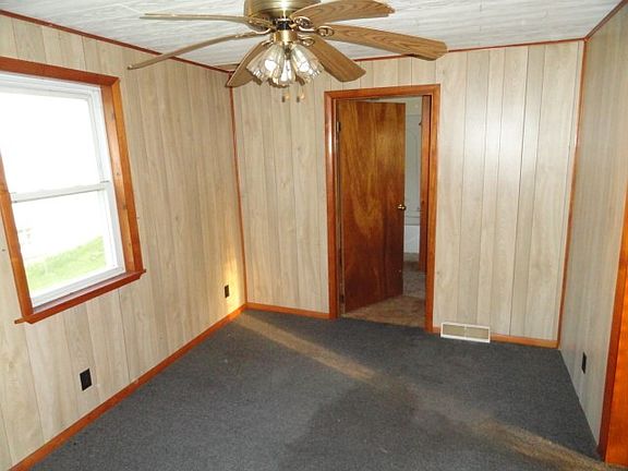 5th image of 714 Stewartson Rd
