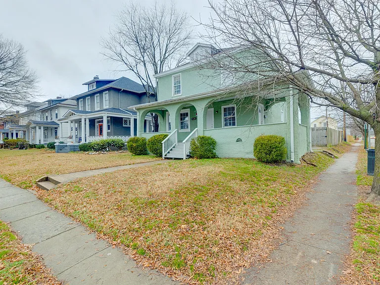 2922 Noble Ave #A — Photo 20