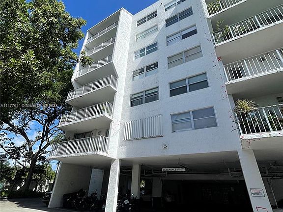 2nd image of 650 NE 64th St APT G509