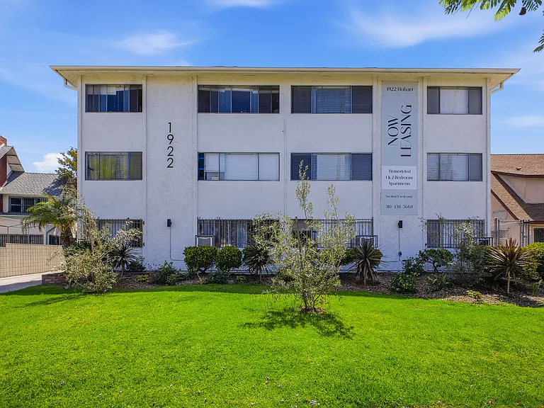 1922 S Hobart Blvd #9 — Photo 20