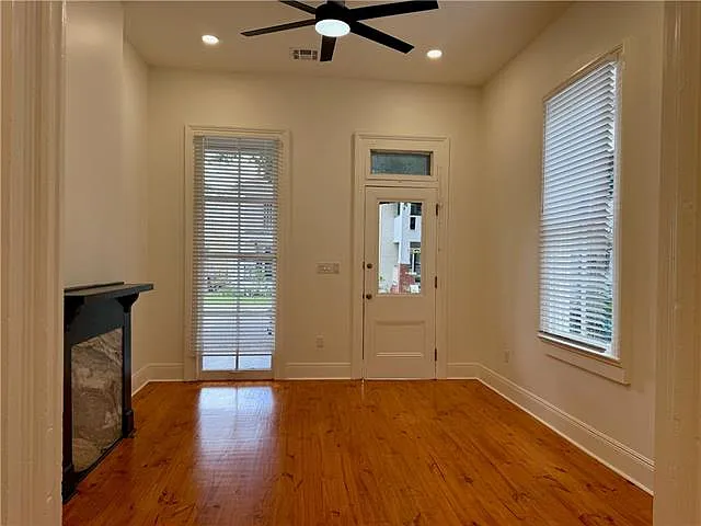 128 N Alexander St — Photo 6