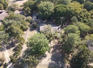 496 Woodlake Rd, Denison, TX 75021