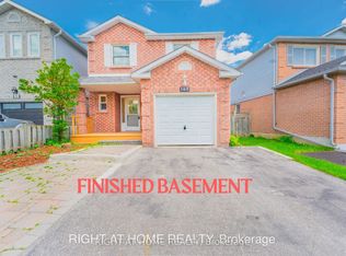 160 Overbank Dr, Oshawa, ON L1J 7Y5