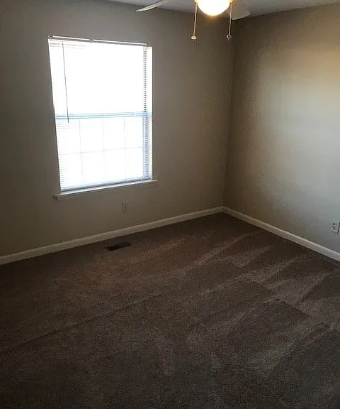 41 Carriage Ln #1-8 — Photo 9