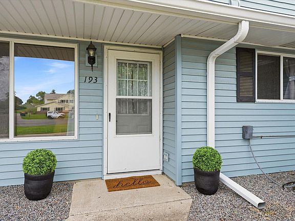 3rd image of 193 96th Ln NE