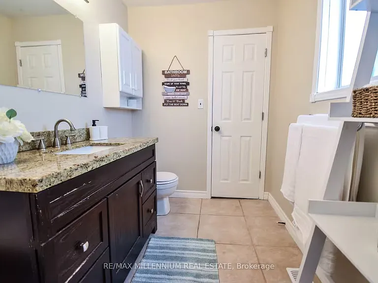 57 Lakeridge Blvd — Photo 12