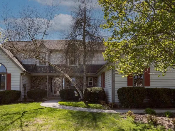 W268N6633 Lakeview COURT, Lisbon, WI 53089