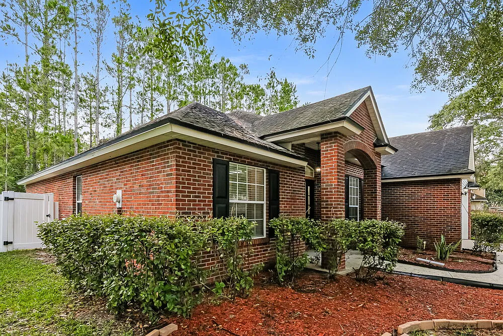 4 bed, 3.0 bath, 2769 sqft, $2,495 — Photo 4