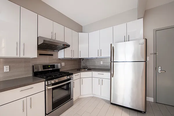 Rented by R New York | media 5