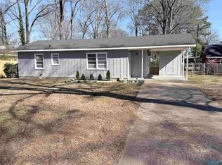 1406 20th Ave SE, Decatur, AL 35601