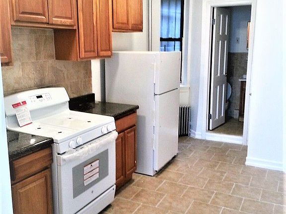 2nd image of 65 Malcolm X Blvd APT 1D