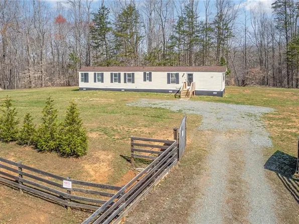 2435 Stewart Rd, Walnut Cove, NC 27052