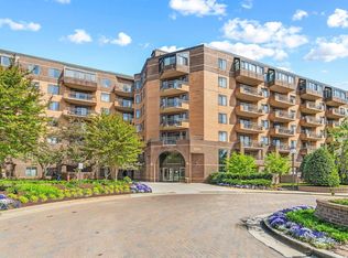 2111 Wisconsin Ave NW APT 404, Washington, DC 20007