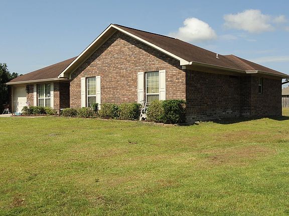 4th image of 29 NE Cypress Cv
