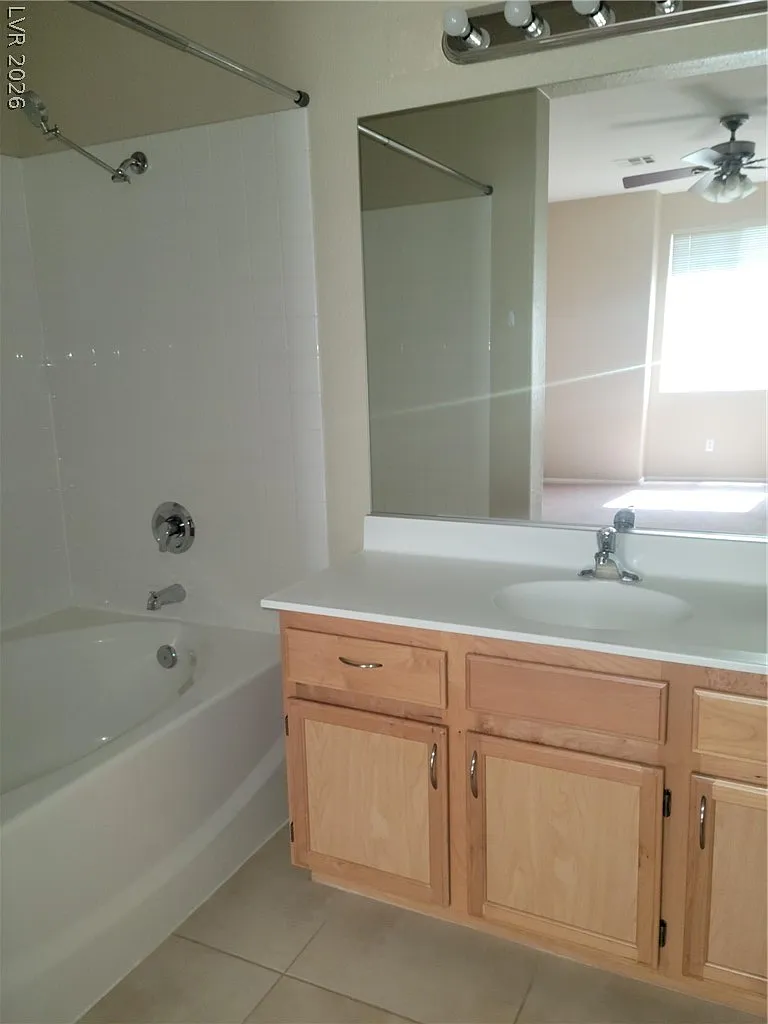 2 bed, 2.5 bath, 1273 sqft, $1,575 — Photo 1