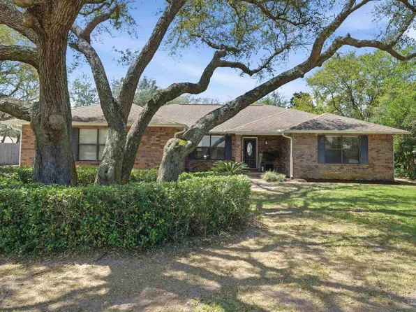 2569 Cypress Point Cir, Navarre, FL 32566