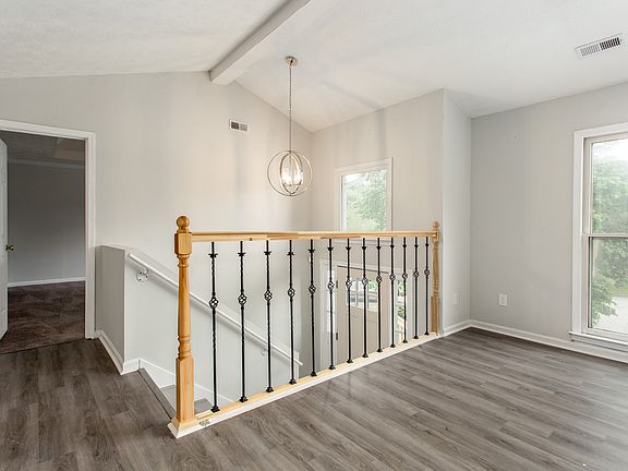 3rd image of 3807 Jolane Ct SE