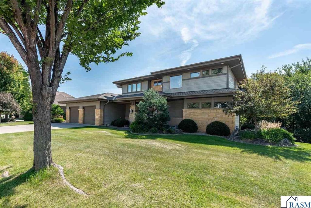 117 Sienna Cir, Mankato, MN - View 2