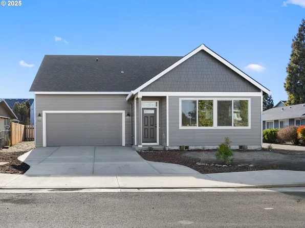 706 Patrol St, Molalla, OR 97038