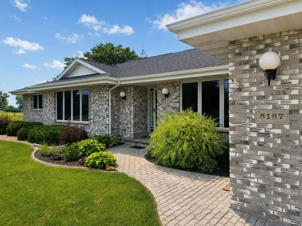8187 Lehrer Ln, Neenah, WI 54956