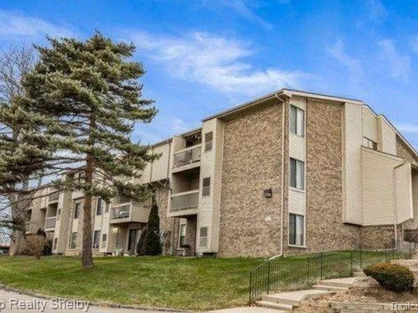 30475 W Forteen Mile Rd APT 84, Farmington Hills, MI 48334