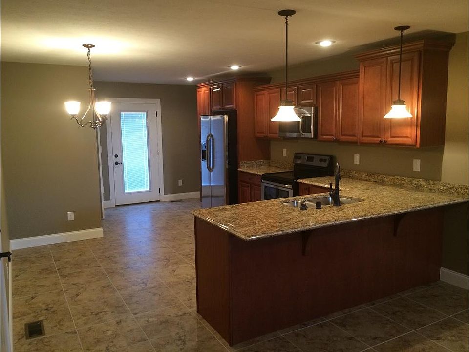 1st image of 108 Pin Oak Ln #A
