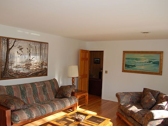 2nd image of 46 Juniper Dr